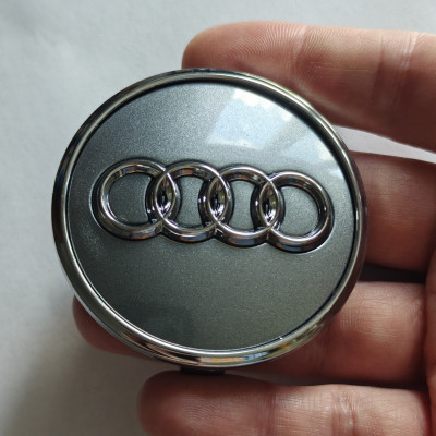 Ковпачки (заглушки) в диски Audi, сірі 61\56,5мм 4M0 601170 G64
